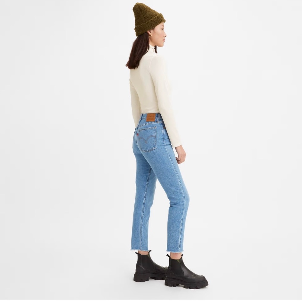 Levi Wedgie Jeans NWT